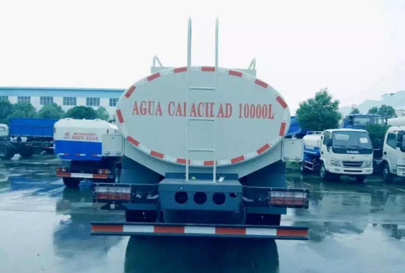 程力出口委內(nèi)瑞拉100臺(tái)江淮灑水車圓滿完成 程力出口委內(nèi)瑞拉100臺(tái)江淮灑水車圓滿完成